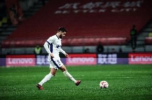 记者：年底合同到期的哈达斯，已与津门虎就续约达成一致