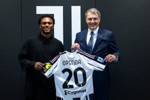 奥蓬达：当得知能加盟尤文的消息后，激动得一晚上没睡着觉