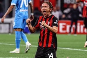 叹为观止！40岁魔笛意甲5战5首发3打满，1球1助4连胜米兰铁打首发