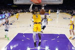 硬顿!艾顿赛季至今场均内线得分14.6分 联盟第4 高于文班约基奇