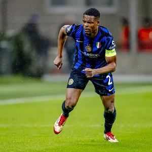 意媒:邓弗里斯预计无缘米兰德比,奥古斯托将顶替他的位置